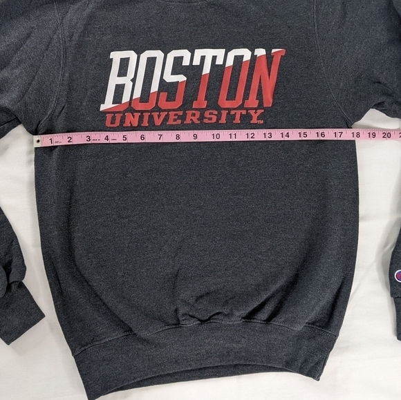 Champion Boston University Gray Red Crewneck Sweatshirt Collegiate - Picture 8 of 8